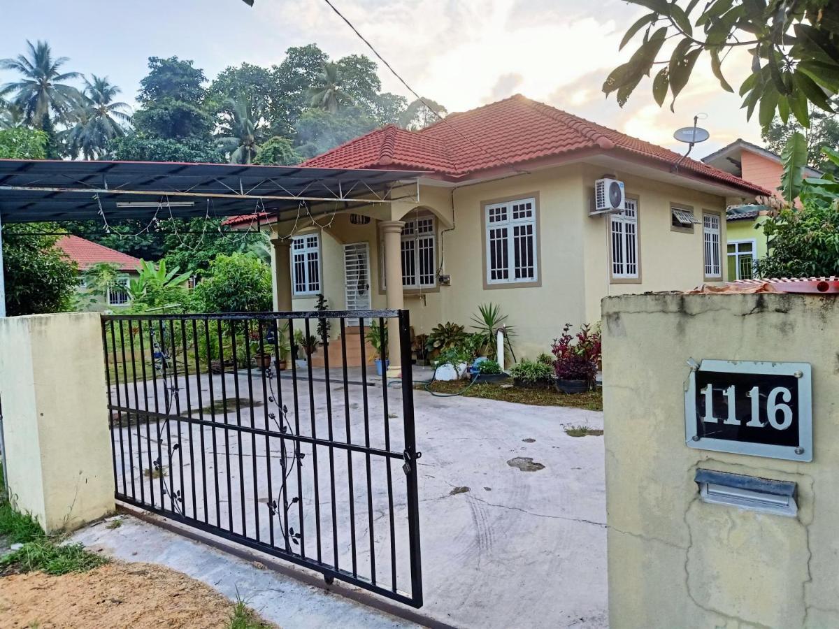 Nurul Amin Guest House Pantai Cahaya Bulan Kota Bharu Buitenkant foto